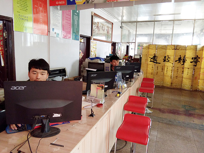 開一個小型圖文店,但沒有人脈可以經(jīng)營好嗎?